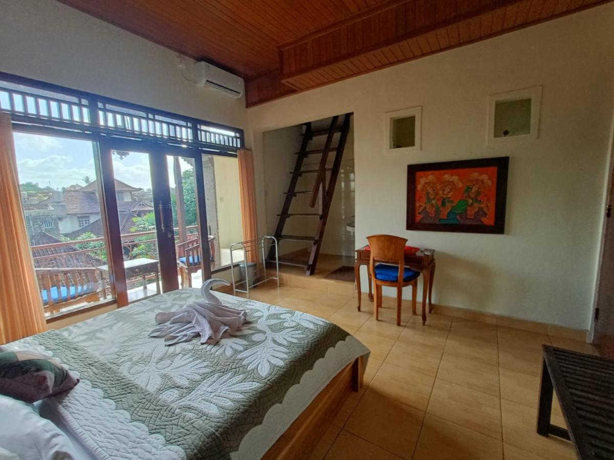Wahyu Accomodation Ubud Esterno foto
