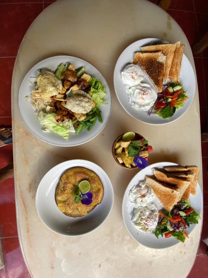 Wahyu Accomodation Ubud Esterno foto